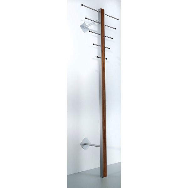 Hoigaard ST-1 Stumtjener - Elegant Valnød Design