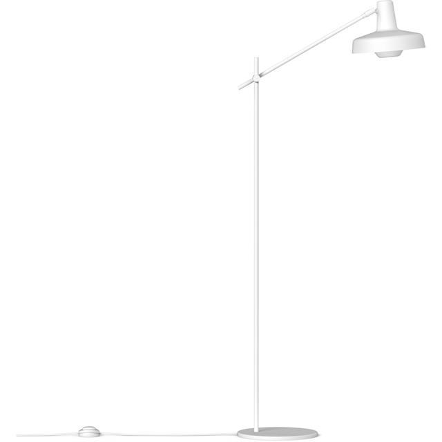 Grupa Arigato Gulvlampe i Palace White - Elegant Belysning