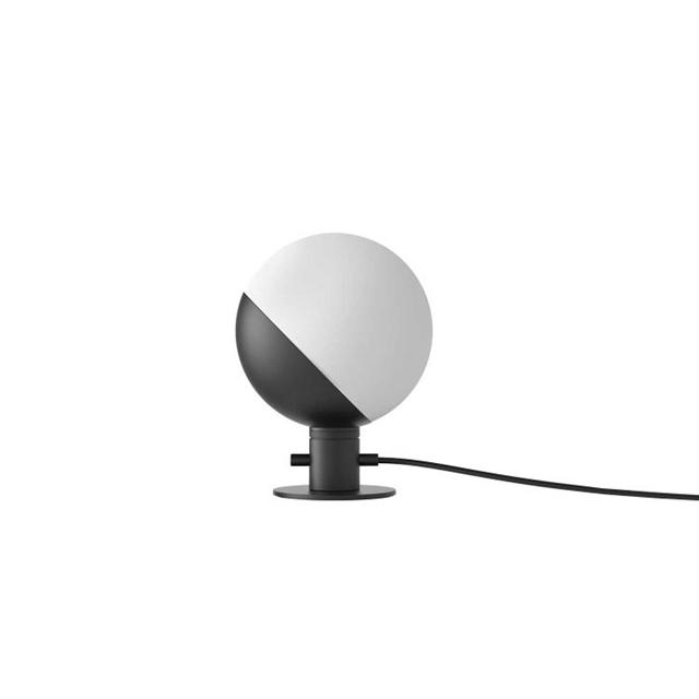 Grupa Baluna Vægbordlampe - Tidløs Elegance i Sort