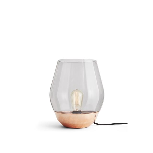 New Works Bowl Bordlampe Rå Kobber Med Røget Glas Skærm  5712826205105