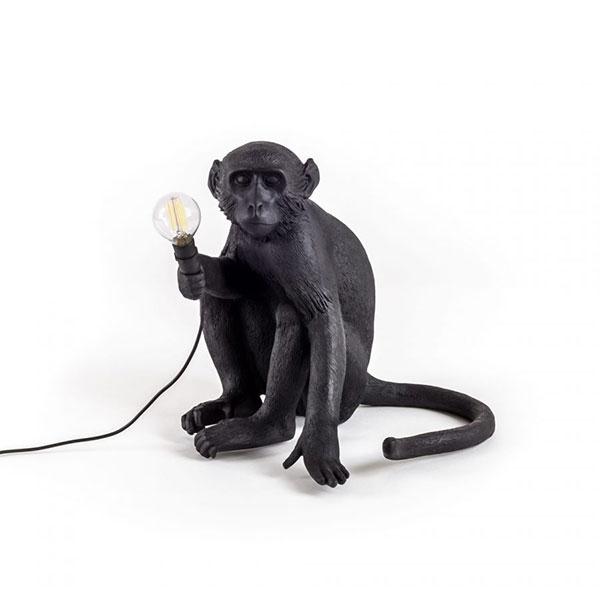 Seletti Monkey Sitting Bordlampe – Sort Udendørs Design