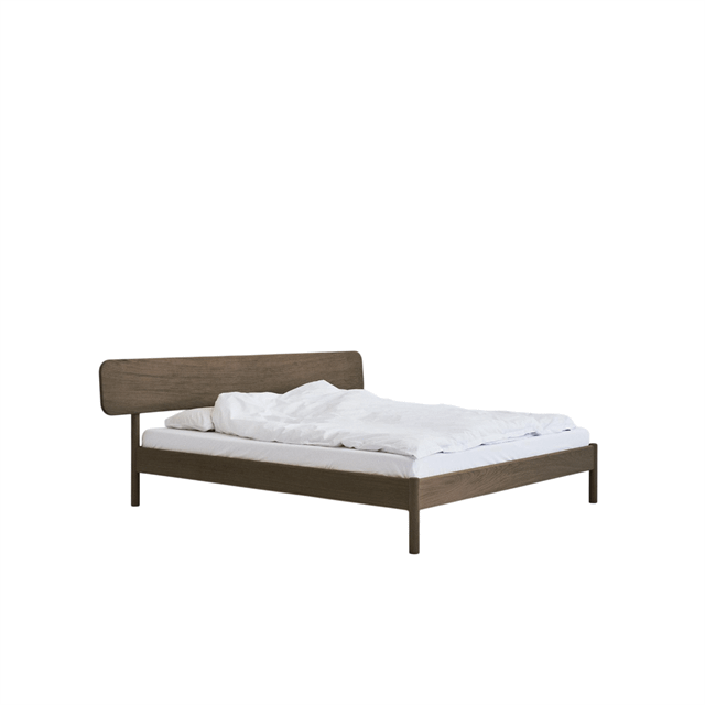 Rye Alken Sengestel 140x200 i Røget Egetræ - Stilfuldt Design