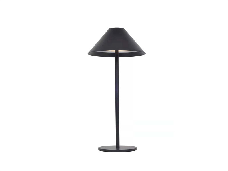 Batteridrevet bordlampe "Era" fra House of Sander - Sort