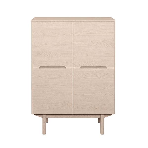 Elegant høj skænk fra Skovby - Tidsløst design!