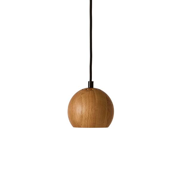 Frandsen Ball Pendel Ø12 - Elegant lampe med bæredygtighed