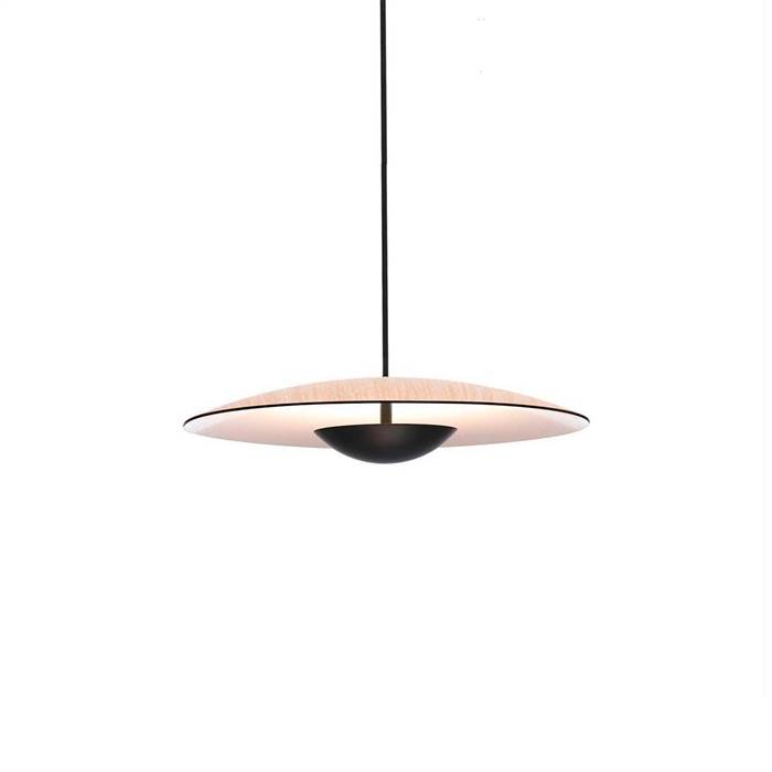 Lampefeber Ginger 32 Pendel i Egetræ – Elegant Design
